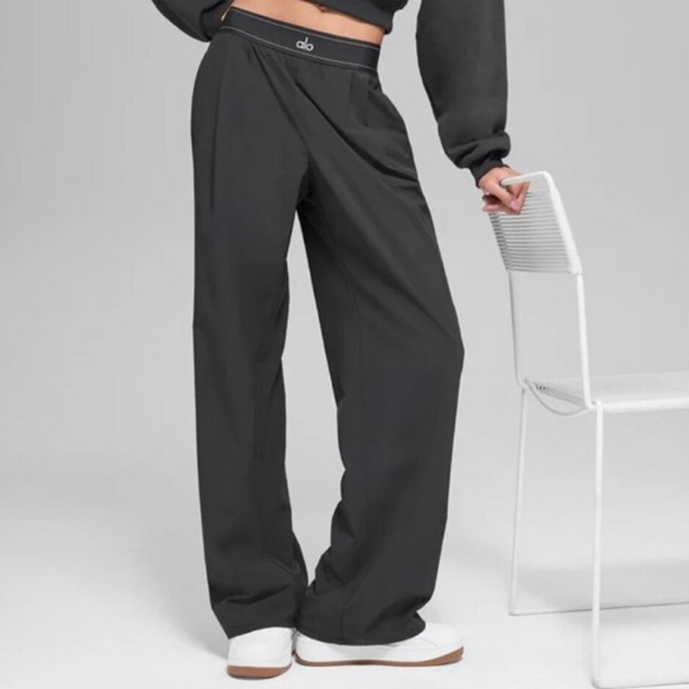 ALO Yoga Black Pants with White Stitching